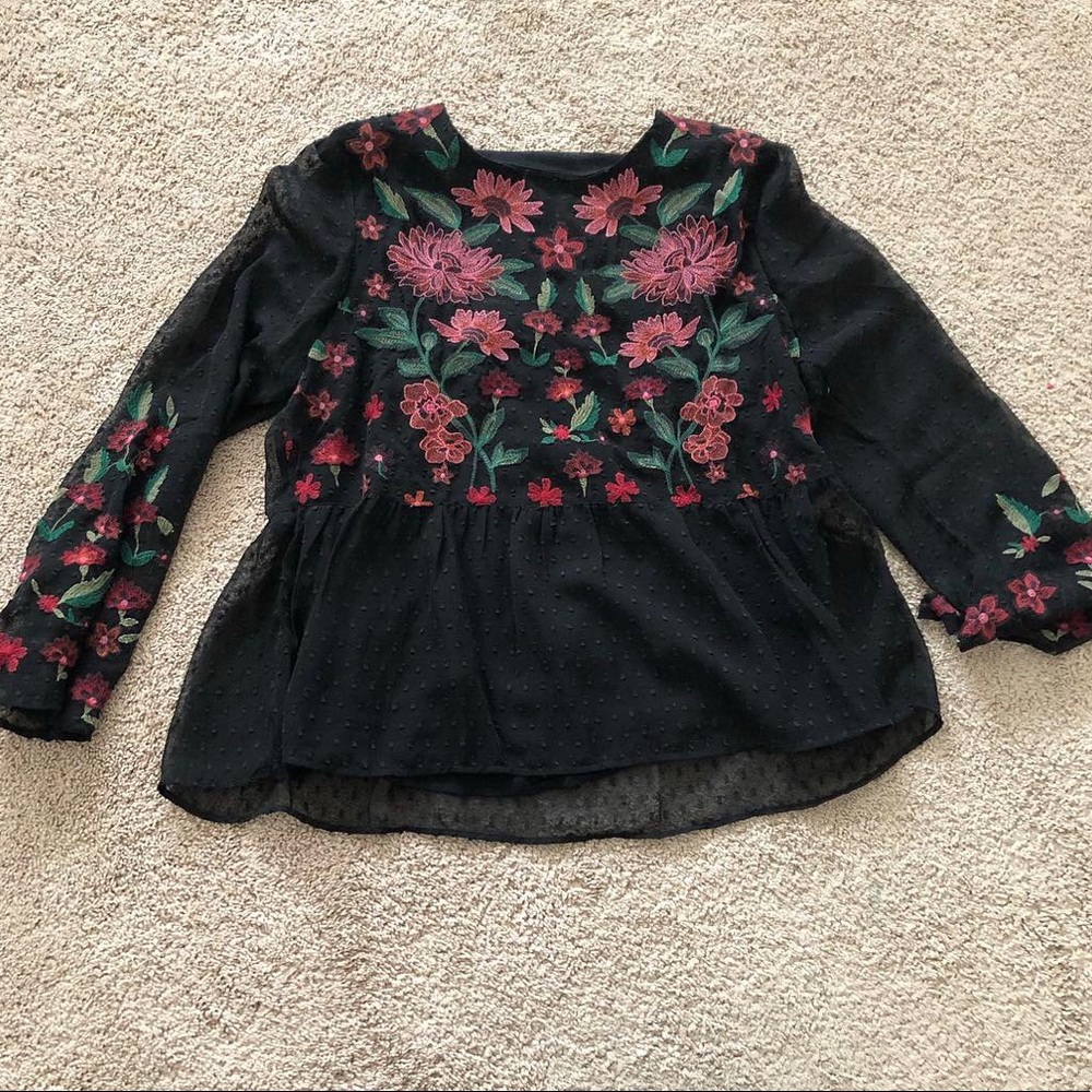 A&E Flower Sheer Top